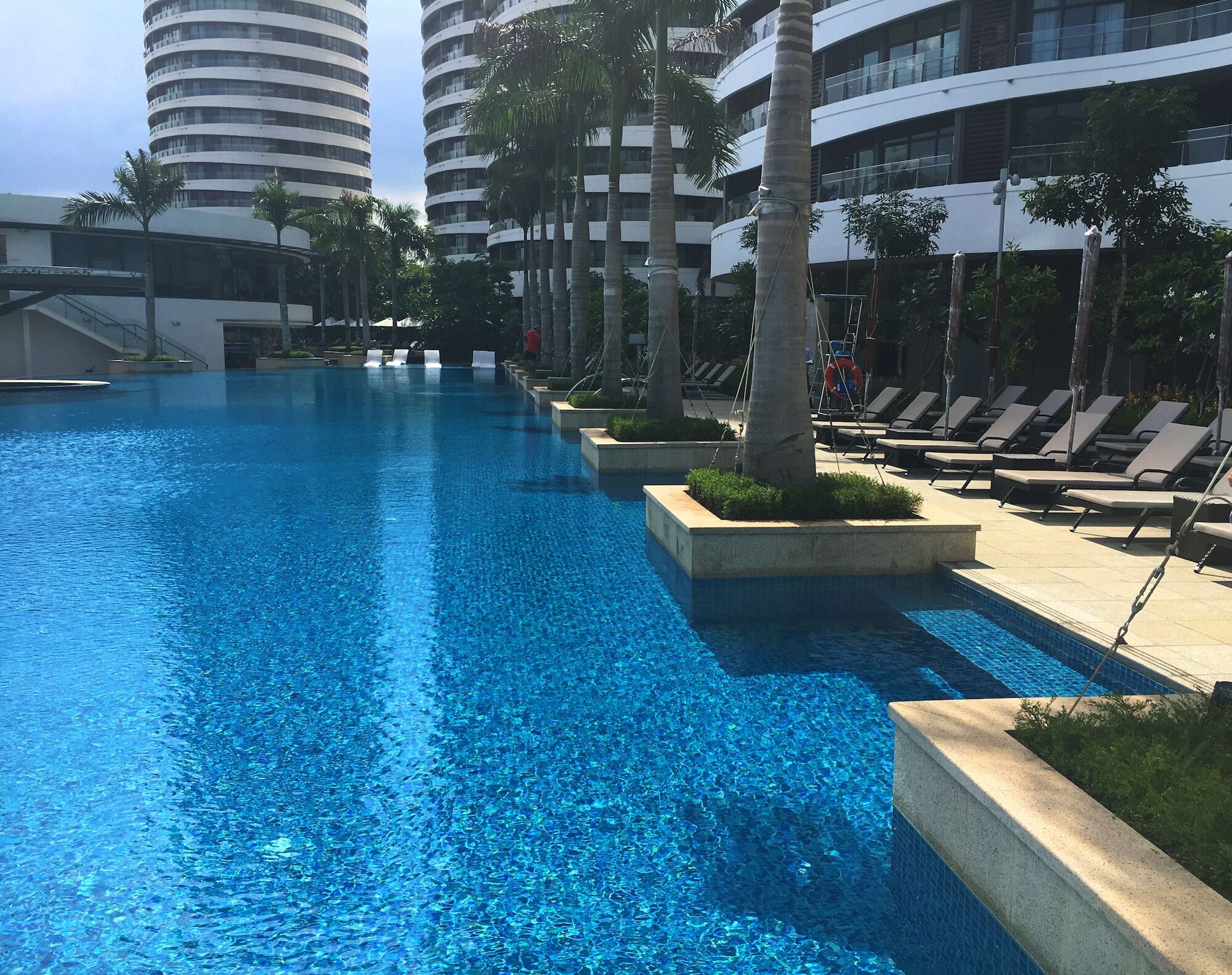 Estella Heights Saigon City View 2Br Apartment & Pool, הו צ'י מין סיטי מראה חיצוני תמונה